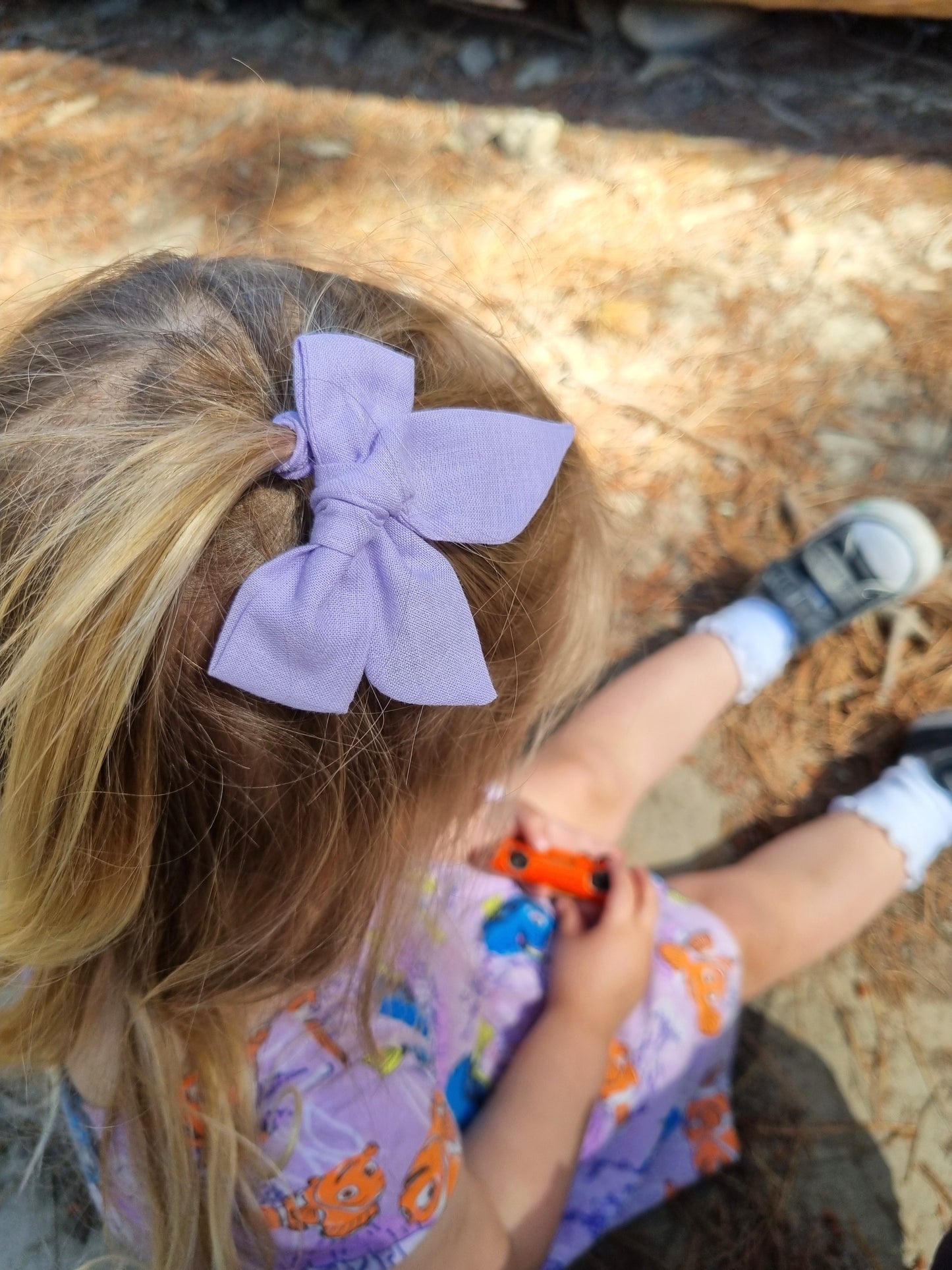 Creamy Lavender Victoria Bow